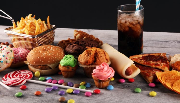 Οι-9-χειρότερες-τροφές-για-τη-χοληστερίνη-σας