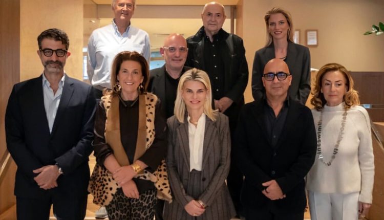 Κορυφαία-ονόματα-του-«Επιχειρείν»-και-των-Τεχνών-στην-biennale-της-Αθήνας