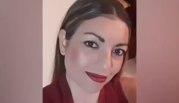 Θρήνος-για-τη-43χρονη-που-δολοφονήθηκε-στην-Κρήτη-–-Βαρύ-το-κλίμα-στις-Δάφνες,-σήμερα-η-κηδεία-της