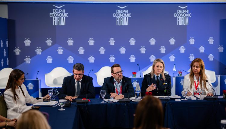 bat-στο-11ο-Οικονομικό-Φόρουμ-των-Δελφών:-h-Ελλάδα-πρωτοπόρος-στην-αξιοποίηση-της-τεχνολογίας-για-την-προστασία-των-ανηλίκων