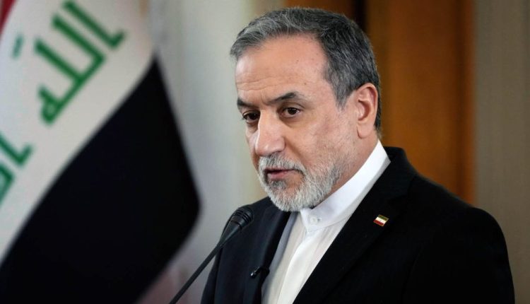 Στο-Πακιστάν-ο-ΥΠΕΞ-του-Ιράν:-Αναμένονται-και-οι-απεσταλμένοι-των-ΗΠΑ