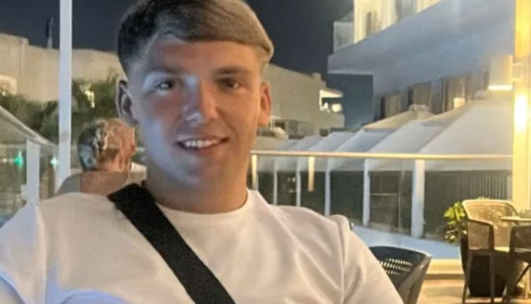 Σε-τεχνητό-κώμα-21χρονος-Βρετανός-στρατιώτης-που-είχε-τροχαίο-με-γουρούνα-στη-Ρόδο