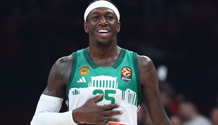 Ναν-για-το-νέο-τατουάζ:-Θα-έκανα-ένα-τριφύλλι-με-ένα-τρόπαιο-αλλά-δεν-σκοπεύω-να-φύγω-σύντομα