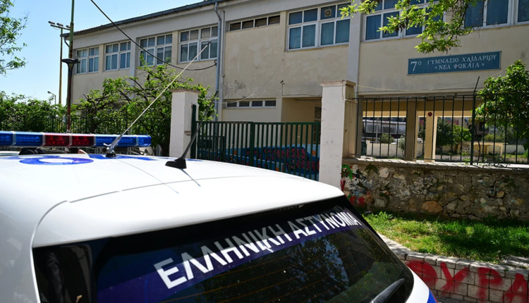 Ιατρικό-θαύμα-που-γλίτωσε-η-13χρονη-μαθήτρια-που-έπεσε-από-μπαλκόνι-σχολείου-στο-Χαϊδάρι