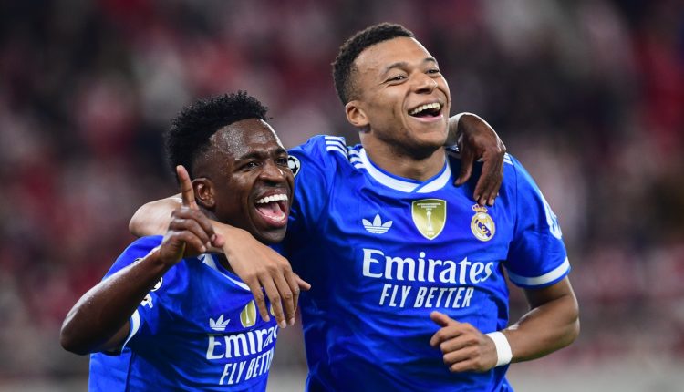 Ρεάλ-Μαδρίτης:-Οι-σταρ-της-«Βασίλισσας»-ψηφίζουν-παραμονή-του-Αρμπελόα