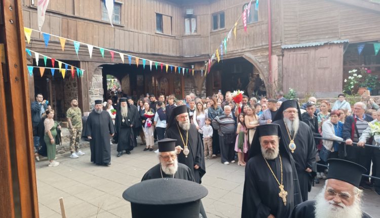 Λαμπρός-εορτασμός-στον-Ταξιάρχη-Μανταμάδου-–-Σερρών-Θεολόγος:-«Άνοιξη-ψυχών-και-ελπίδων»