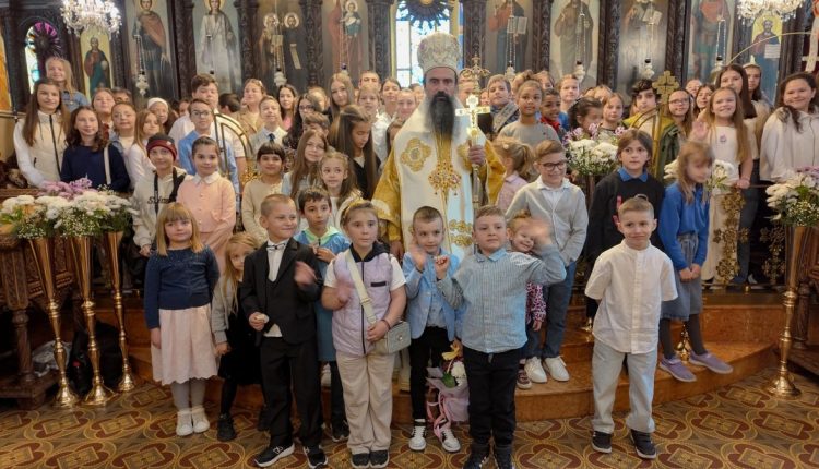 Ο-Πατριάρχης-Βουλγαρίας-απένειμε-τα-πιστοποιητικά-και-τα-βραβεία-στους-νικητές-του-Εθνικού-Συνοδικού-Διαγωνισμού