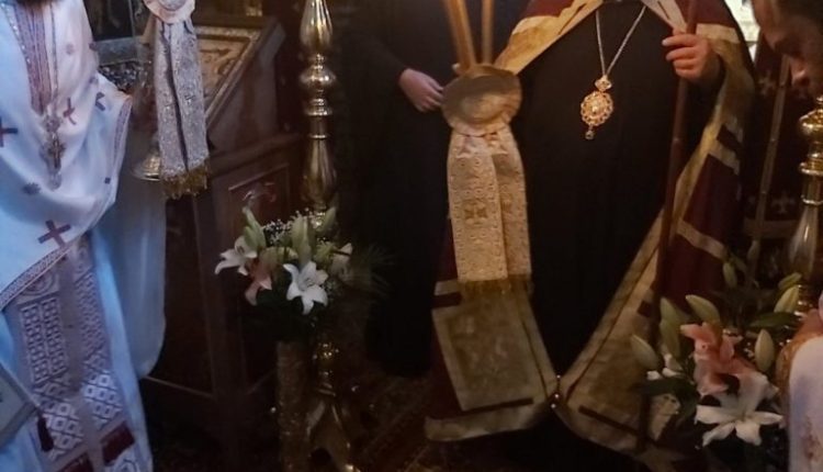 Ο-Μητροπολίτης-Ιωαννίνων-Μάξιμος-στη-Μονή-Ελεούσης-στο-Νησάκι