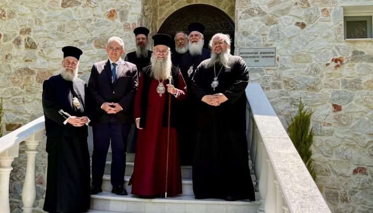 Αρχιερείς-του-Πατριαρχείου-Βουλγαρίας-στον-Άγιο-Αχίλλιο-στη-Λάρισα