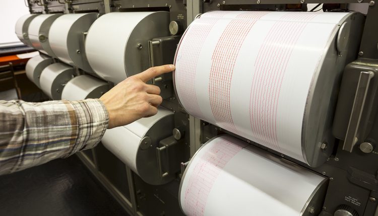 Μετά-τις-δονήσεις-στη-Σκιάθο,-σεισμός-και-στη-Σίφνο