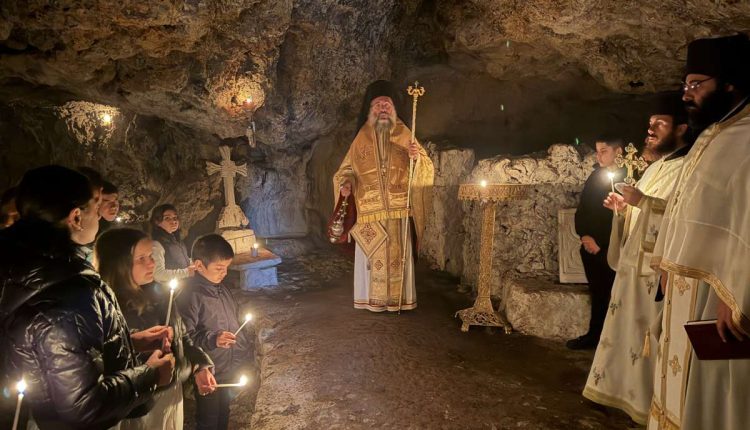 Αρχιερατική-Θεία-Λειτουργία-στον-Άγιο-Αντώνιο-στο-Βένι