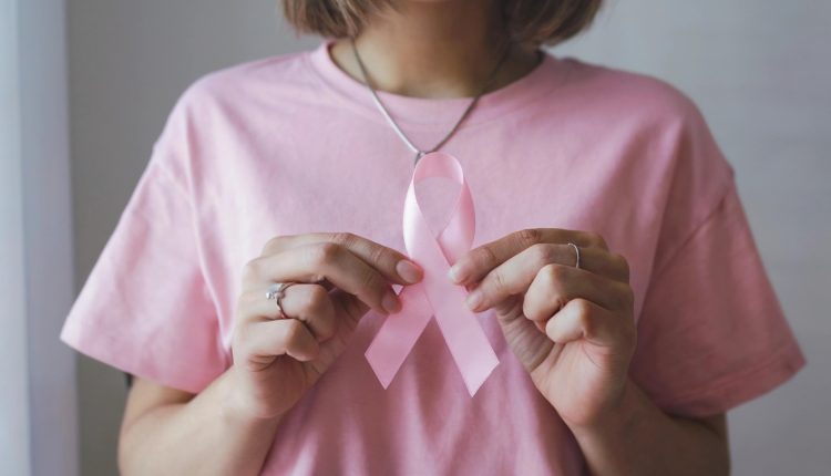 Προσυμπτωματικός-έλεγχος-για-τον-καρκίνο-του-μαστού:-Πότε-ωφελεί-πραγματικά-και-πότε-χρειάζεται-δεύτερη-σκέψη