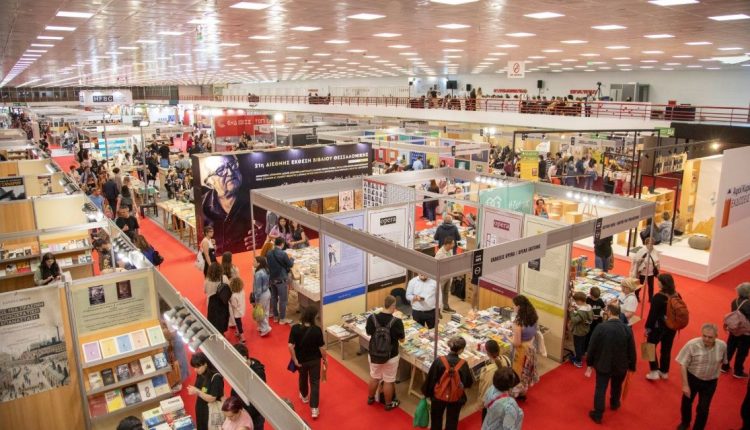 Στην-22η-Διεθνή-Έκθεση-Βιβλίου-Θεσσαλονίκης-ο-Μητροπολίτης-Θεσσαλονίκης