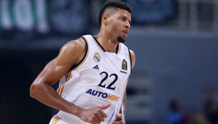 Ταβάρες:-Η-αποθέωση-στον-Ολυμπιακό-και-η-ερώτηση-για-τον-Διαμαντίδη