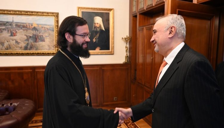 Συνάντηση-Μητροπολίτη-Βολοκολαμσκ-με-τον-Πρέσβη-του-Πακιστάν-στη-Ρωσία