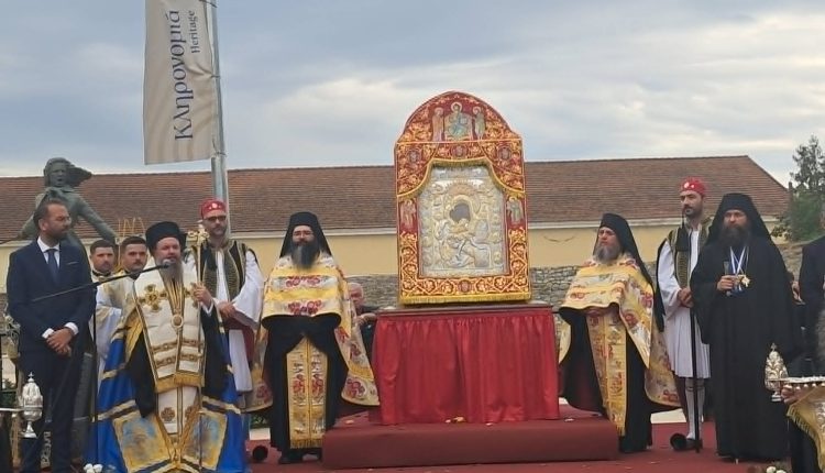 ΖΩΝΤΑΝΑ:-Υποδοχή-της-Ιεράς-Εικόνος-της-Παναγίας-«Άξιον-Εστί»-στην-Ιερά-Πόλη-του-Μεσολογγίου