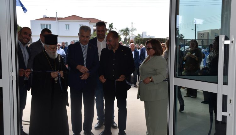 Εγκαινιάστηκε-το-αναδομημένο-Γυμνάσιο-Παραλιμνίου