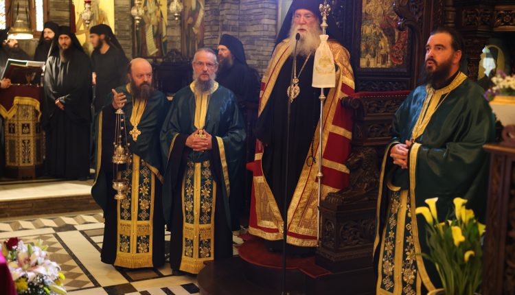Πανηγυρικός-Εσπερινός-της-Αγίας-Ματρώνας-της-Ρωσίδος-στο-Τρίκορφο-Φωκίδος