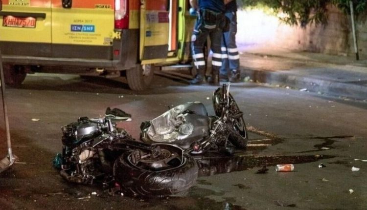 Τραγωδία-στη-Σύρο:-Νεκρός-25χρονος-μοτοσικλετιστής-μετά-από-σφοδρό-τροχαίο