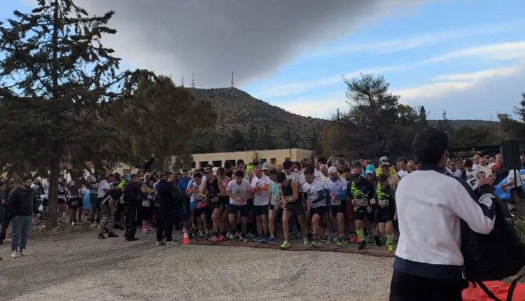 Στα-βήματα-των-200:-Πάνω-από-1.500-δρομείς-από-το-Χαϊδάρι-στην-Καισαριανή,-στη-διαδρομή-που-έκαναν-τα-γερμανικά-καμιόνια
