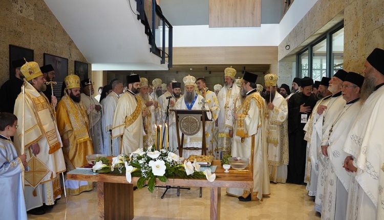 Σερβίας-Πορφύριος:-Ο-Άγιος-Νικόλαος-Βελιμίροβιτς-ένωσε-Ανατολή-και-Δύση-–-Εγκαινιάστηκε-το-“Σπίτι-του-Επισκόπου”-στο-Λέλιτς