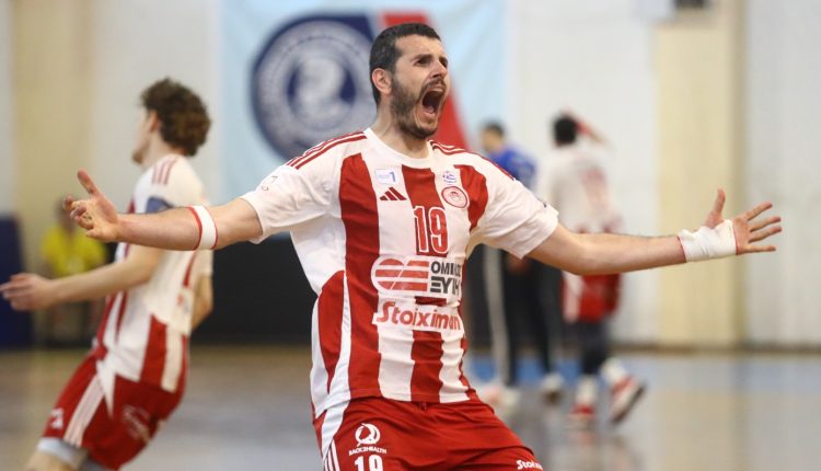 ΑΕΚ-–-Ολυμπιακός-29-36:-Απάντησε-στο-break-και-έκανε-το-1-1-στους-τελικούς-της-handball-premier