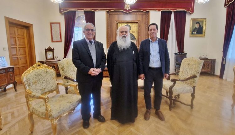 Συνάντηση-του-Διευθυντή-του-Τμήματος-Δασών-με-τον-Αρχιεπίσκοπο-Κύπρου