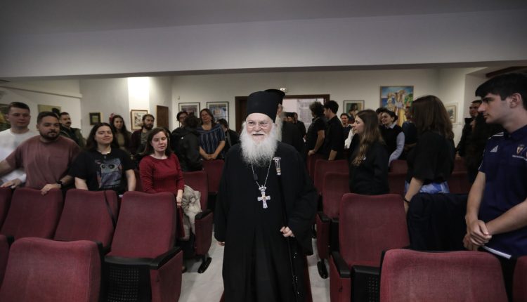 Γέρων-Εφραίμ-Βατοπαιδινός:-Η-πνευματική-ζωή-δεν-έχει-σχέση-με-τον-διανοητισμό-(ΒΙΝΤΕΟ)