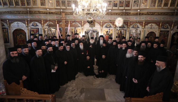 Ο-Γέροντας-Εφραίμ-Βατοπαιδινός-στην-Ιερατική-Σύναξη-της-Ιεράς-Μητροπόλεως-Καλαμαριάς-(ΦΩΤΟ)