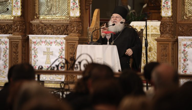 Γέροντας-Εφραίμ-από-Μηχανιώνα:-Η-Παναγία-Φανερωμένη-είναι-μεγάλο-θησαύρισμα-(ΦΩΤΟ)
