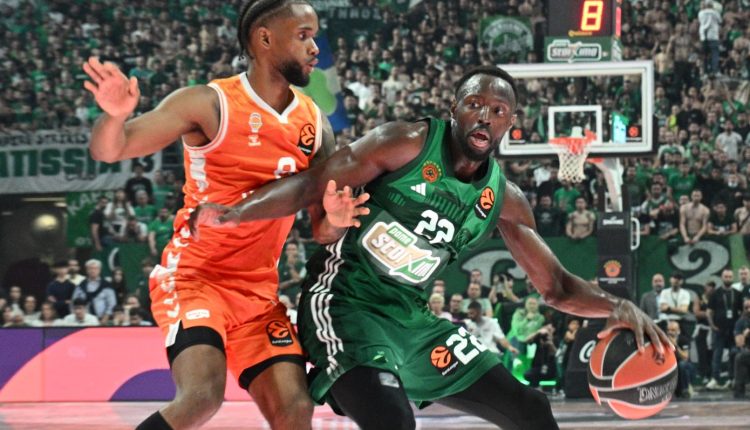 euroleague:-Έχασε-την-ευκαιρία-ο-Παναθηναϊκός,-δεύτερη-ήττα-από-την-Βαλένθια-στο-ΟΑΚΑ-και-η-σειρά-σε-πέμπτο-ματς