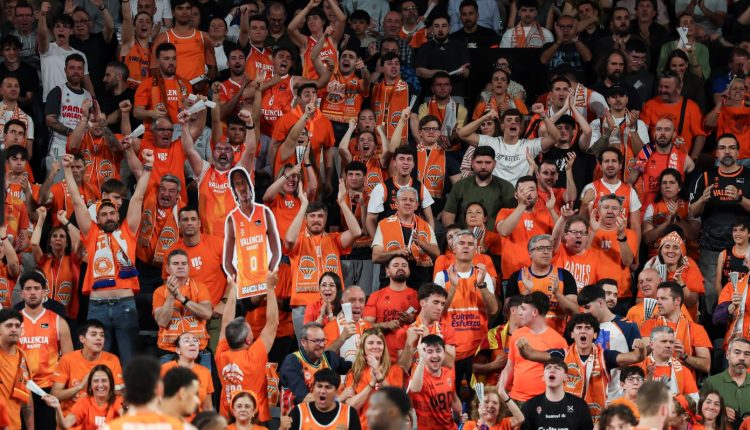 Βαλένθια:-Έξαλλοι-πανηγυρισμοί-στη-«roig-arena»-για-το-2-2!