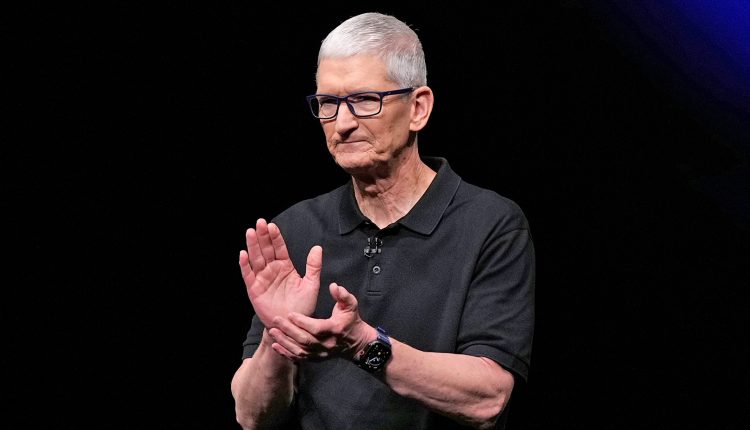 Η-apple-μετά-τον-Τιμ-Κουκ:-Ένας-μηχανικός-παίρνει-τα-ηνία-μιας-αυτοκρατορίας-4-τρισ.-δολαρίων