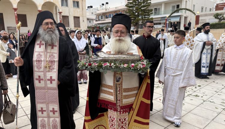 Μεγαλοπρεπής-η-υποδοχή-του-Ιερού-Λειψάνου-της-Αγ.-Φωτεινής-της-Σαμαρείτιδος-στον-Καθεδρικό-Ναό-της-Ιεράπετρας