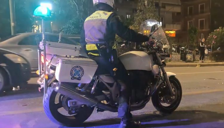 Ηλικιωμένος-παρασύρθηκε-από-μηχανή-στη-λεωφόρο-Αλεξάνδρας-–-Μεταφέρθηκε-στο-νοσοκομείο