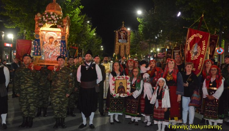 Παναγία-Ελευθερώτρια-και-Αγία-Γλυκερία-λιτανεύτηκαν-στους-δρόμους-της-Αλεξανδρούπολης