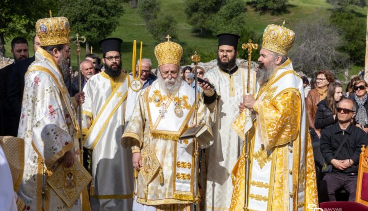 Πολυαρχιερατική-Θεία-Λειτουργία-στον-Άγιο-Αχίλλιο-Πρεσπών