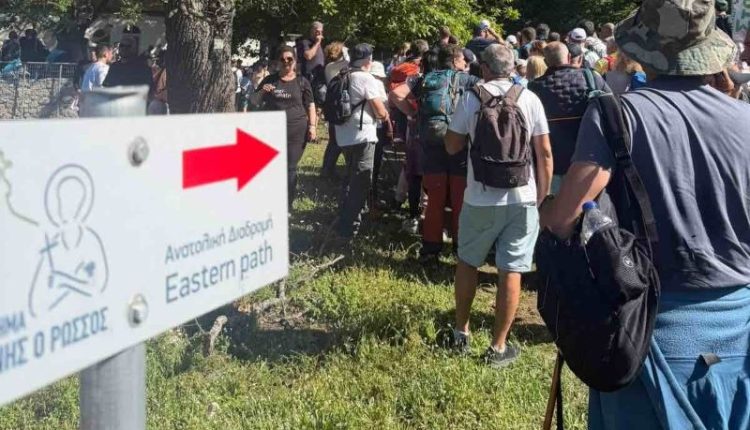 Περισσότεροι-από-2.500-πεζοπόροι-προσκυνητές-στον-Όσιο-Ιωάννη-τον-Ρώσο