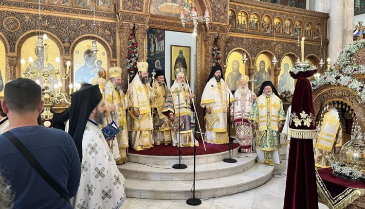 Ηράκλειο:-Λαμπρή-η-60ή-επέτειο-της-επανακομιδής-της-Τιμίας-Κάρας-του-Αποστόλου-Τίτου