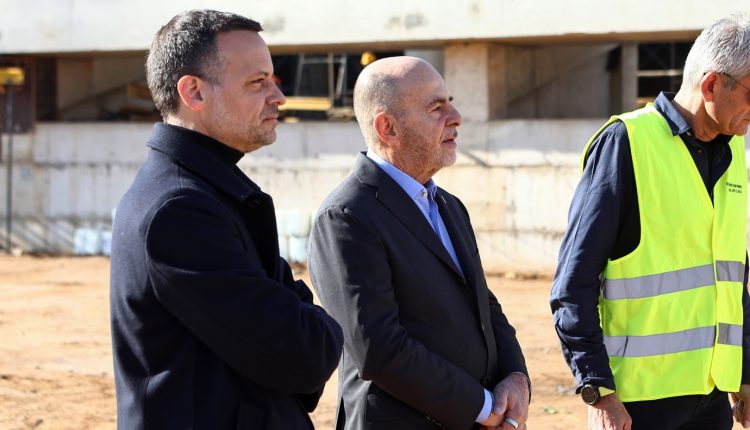 Δούκας:-«Θα-βρούμε-τρόπο-να-διατηρηθεί-η-Θύρα-13-από-τη-Λεωφόρο»