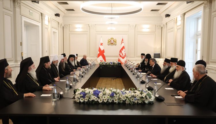 Τιφλίδα:-Εκκλησία-και-Πολιτεία-ευχαρίστησαν-τους-Αντιπροσώπους-Ορθοδόξων-Εκκλησιών