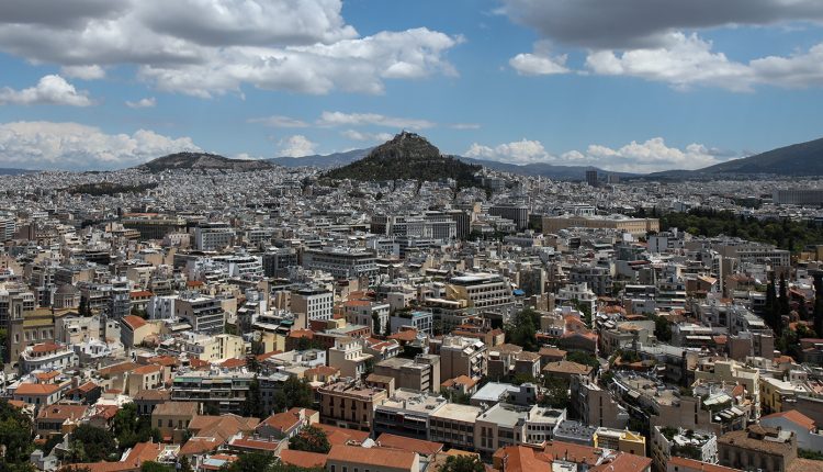Συνεχίζονται-οι-έρευνες-για-την-αιτία-της-έντονης-οσμής-στην-Αττική