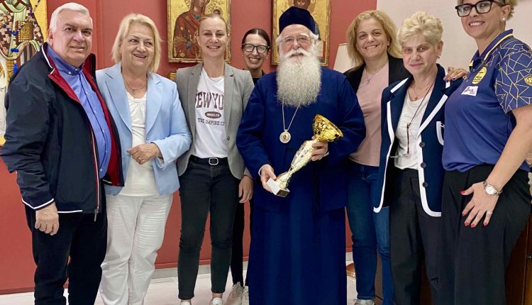 Η-Πρωταθλήτρια-Ελλάδος-ομάδα-Παλαιμάχων-Μαγνησίας-στον-Μητροπολίτη-Δημητριάδος