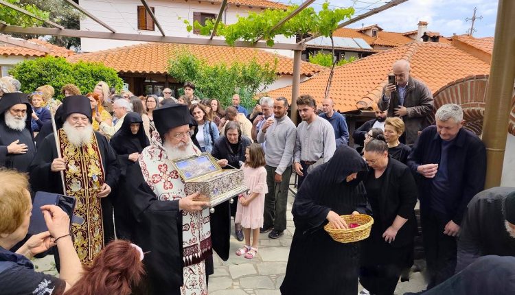 Υποδοχή-της-Τιμίας-Ζώνης-στη-Μονή-Τιμίου-Προδρόμου-στη-Μεταμόρφωση-Χαλκιδικής