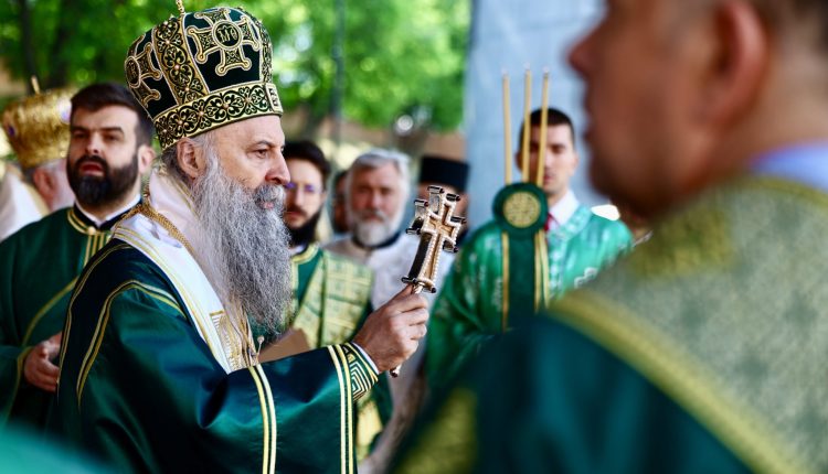 Σερβίας-Πορφύριος:-Η-Παναγία-είναι-μαζί-μας-διά-της-Αγίας-Ζώνης