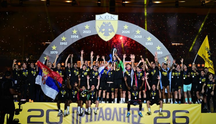 ΑΕΚ:-Σε-όλη-την-Ελλάδα-θα-ταξιδέψει-το-τρόπαιο-του-14ου-πρωταθλήματος