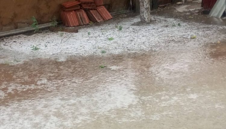 Ισχυρό-μπουρίνι-με-χαλαζόπτωση-έπληξε-Δομοκό-και-Τρίκαλα-–-Πλημμύρες-και-ζημιές-σε-καλλιέργειες