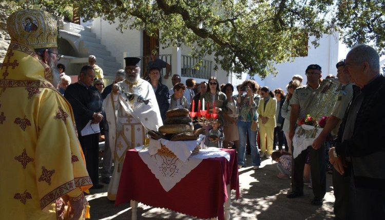 Η-διπλή-πανήγυρη-της-Δεσποτικής-εορτής-της-Αναλήψεως-και-του-Αγίου-Κωνσταντίνου-στη-Σύμη