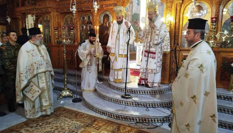 Δισαρχιερατική-Θεία-Λειτουργία-στον-Ιερό-Ναό-Αγίων-Τεσσάρων-Μαρτύρων-πόλεως-Ρεθύμνης