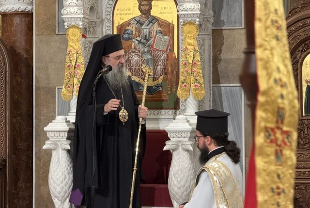 Παράκληση-στον-ΙΝ.-Αγίου-Ανδρέου-Πατρών-για-τους-διαγωνιζόμενους-στις-Πανελλαδικές-Εξετάσεις
